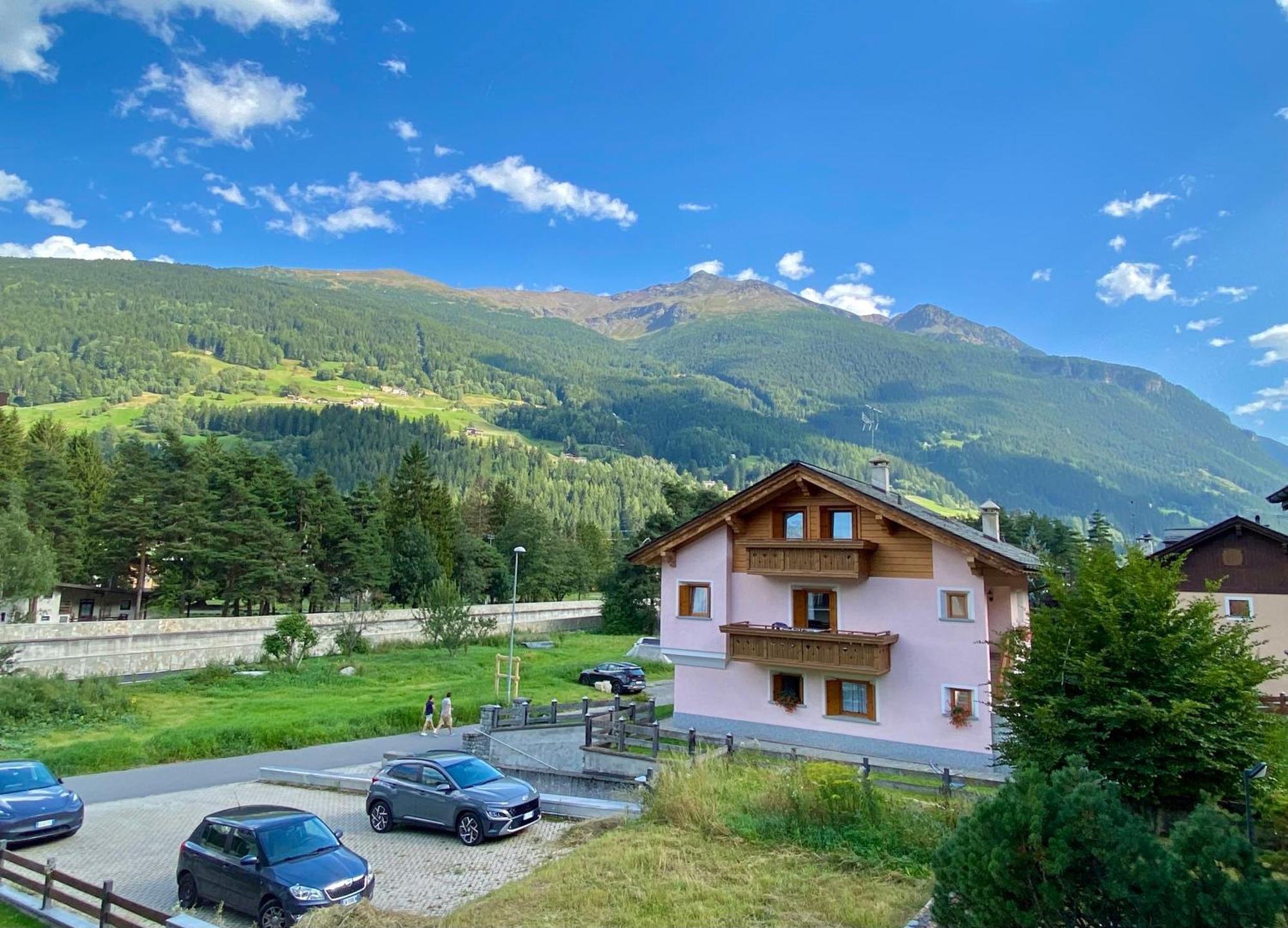 Appartamento In Residence Santa Lucia Bormio Extérieur photo
