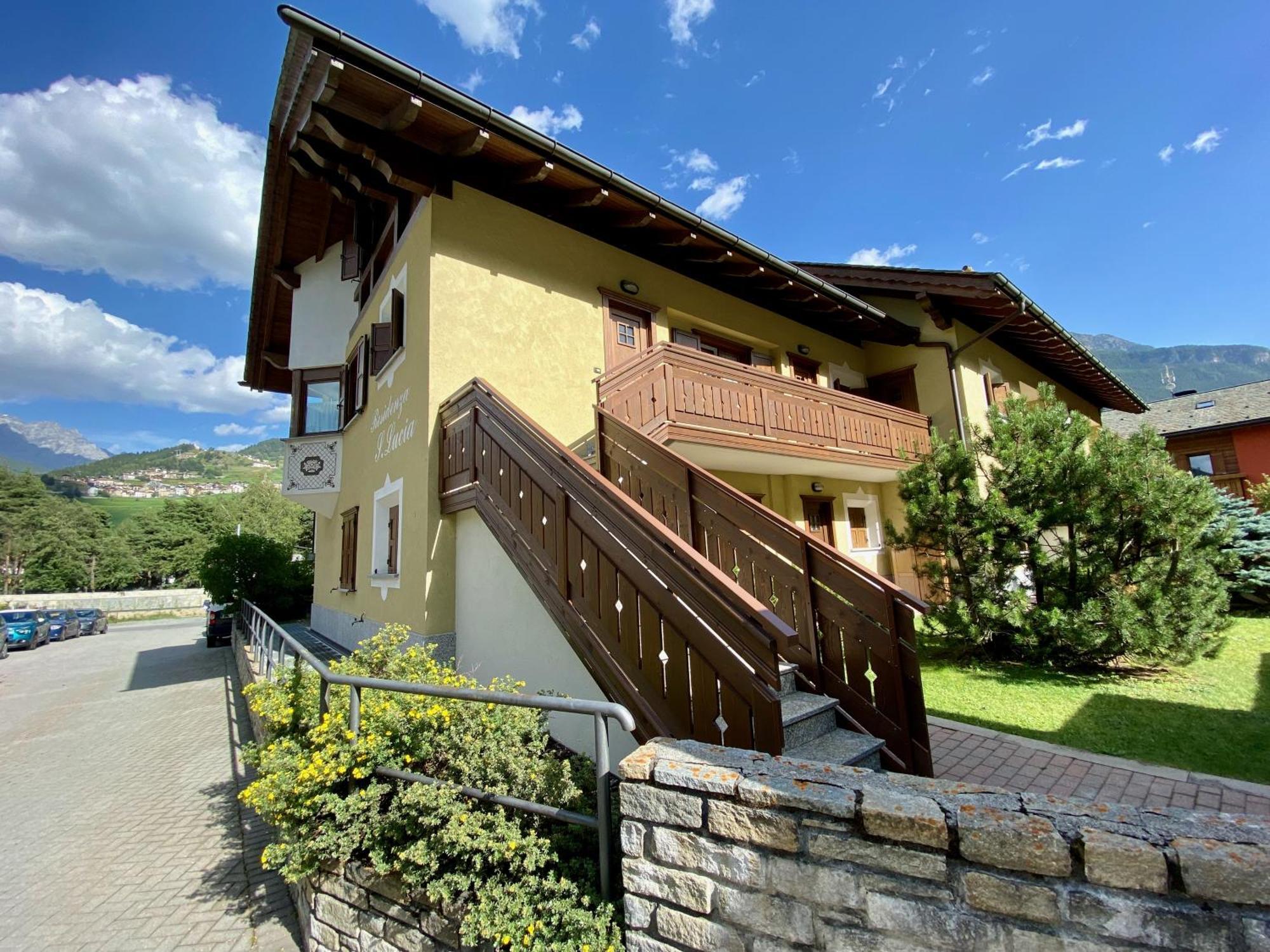 Appartamento In Residence Santa Lucia Bormio Extérieur photo